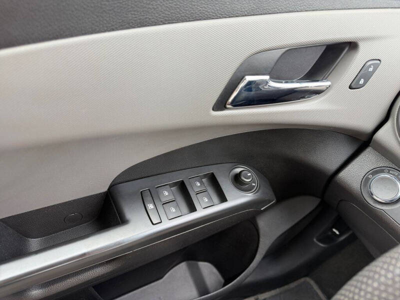 2015 Chevrolet Sonic LT Auto