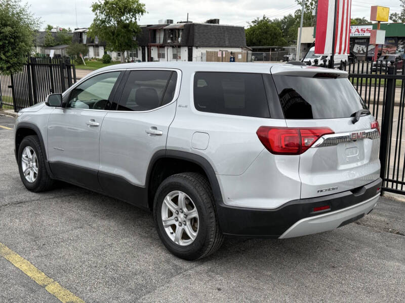 2017 GMC Acadia SLE-1