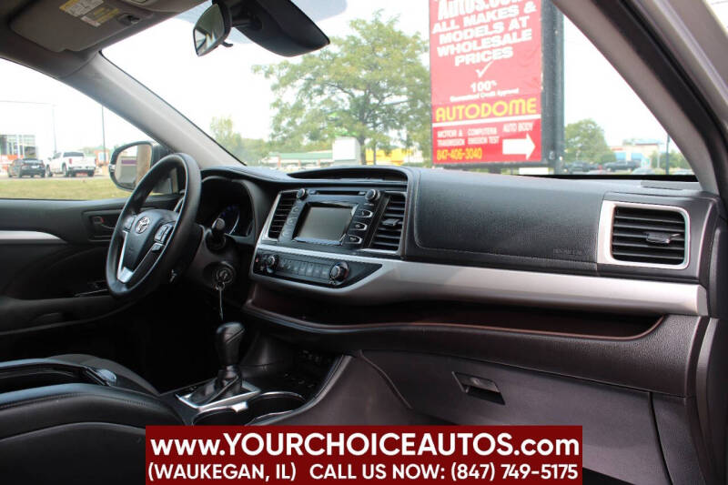 2019 Toyota Highlander LE