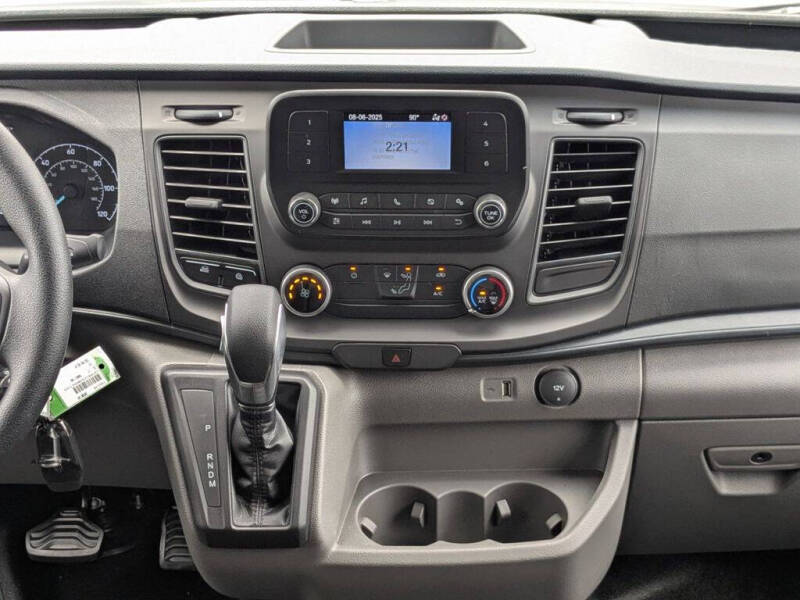 2025 Ford Transit 250