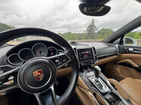 2017 Porsche Cayenne S