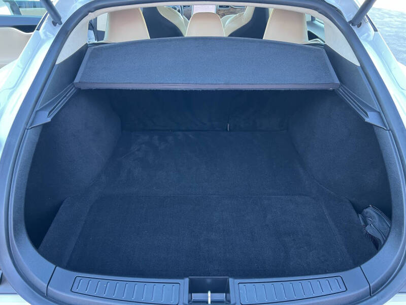 2017 Tesla Model S 75D