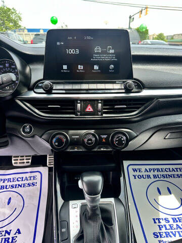 2021 Kia Forte GT Line