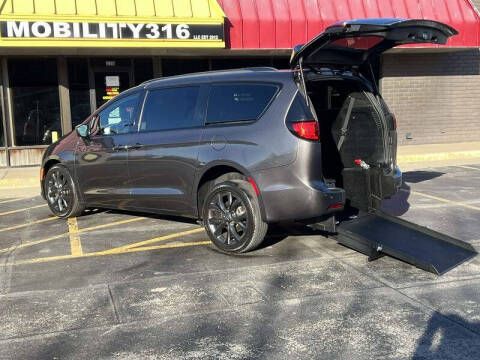 2018 Chrysler Pacifica Touring Plus