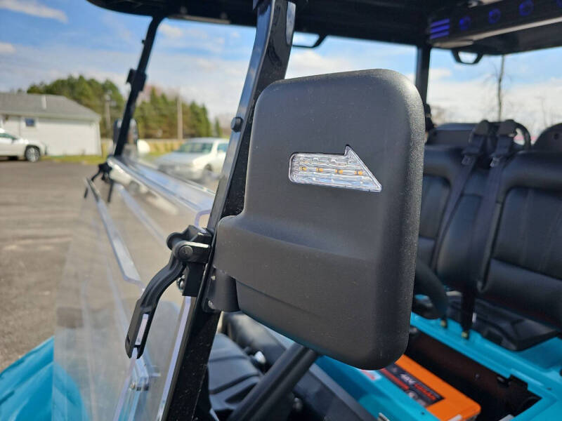 2025 Evolution Maverick 2 + 2