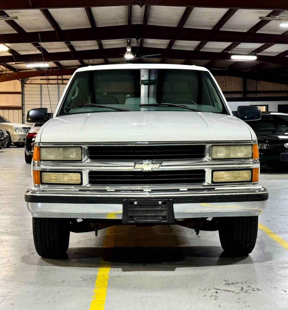 2000 Chevrolet C/K 3500 Series for sale at Carnival Car Company in Victoria, TX