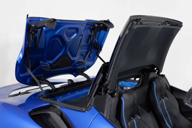 2024 Ferrari SF90 Spider