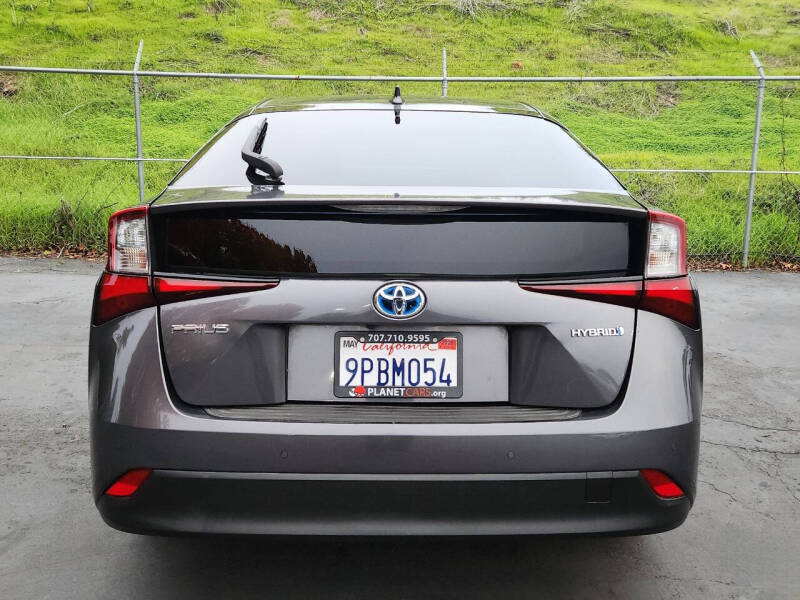 2019 Toyota Prius LE