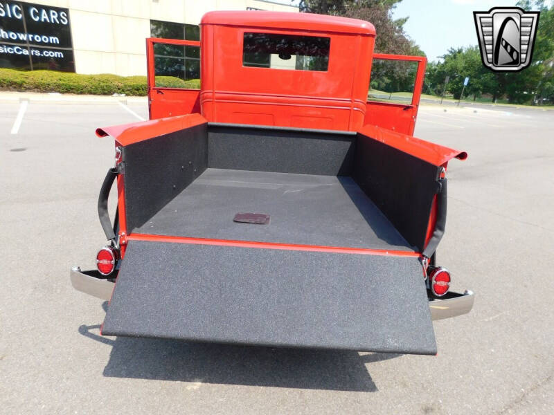 1933 Chevrolet Apache