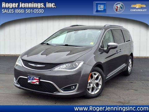 2019 Chrysler Pacifica for sale at ROGER JENNINGS INC in Hillsboro IL
