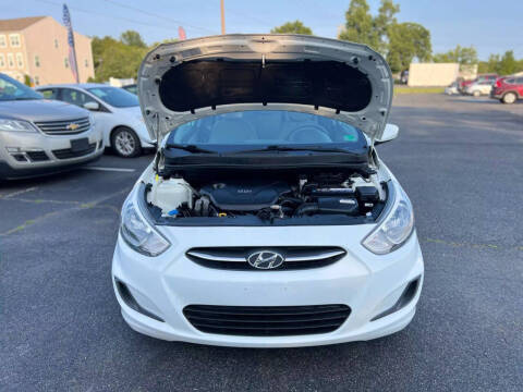 2015 Hyundai Accent GLS
