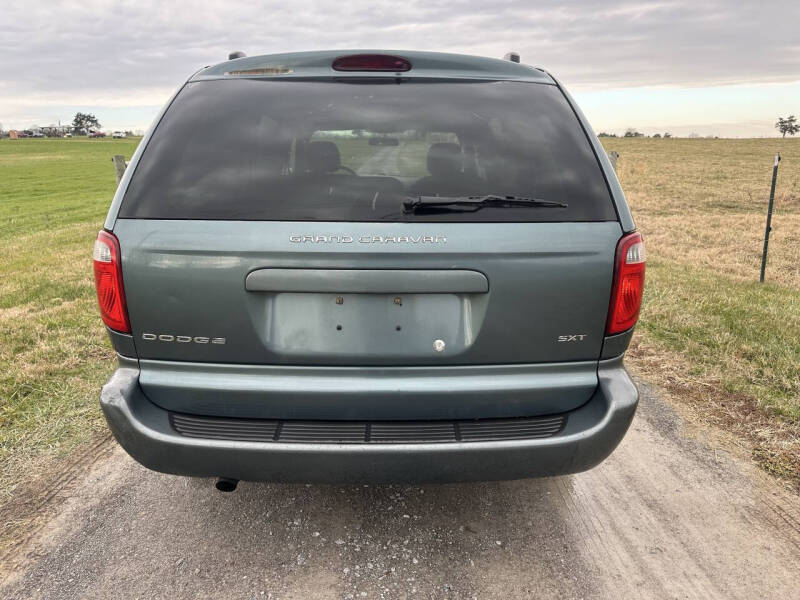 2005 Dodge Grand Caravan SXT