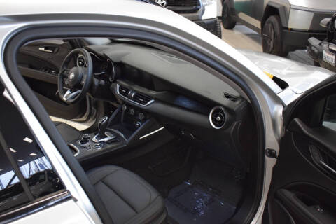 2021 Alfa Romeo Stelvio Sprint