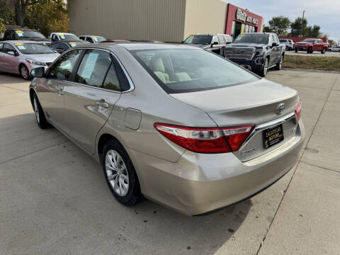 2017 Toyota Camry LE