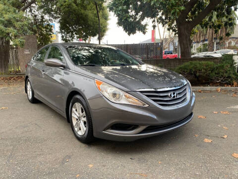 2011 Hyundai Sonata for sale at Road Runner Motors in San Leandro CA