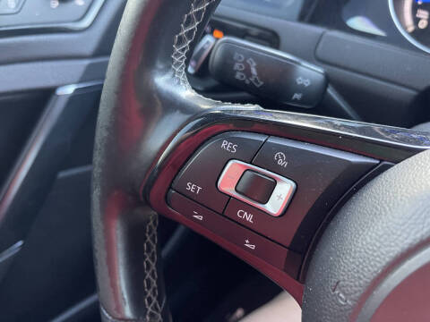 2016 Volkswagen Golf R 4Motion