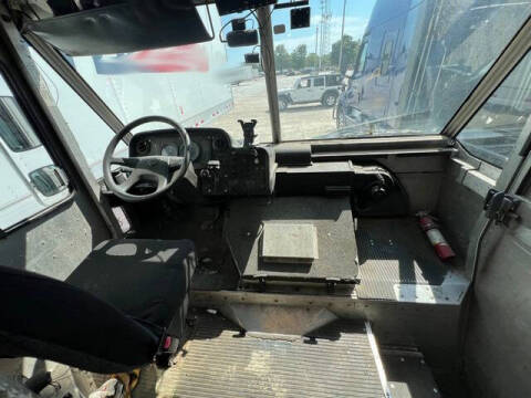 2005 Freightliner MT45 Chassis