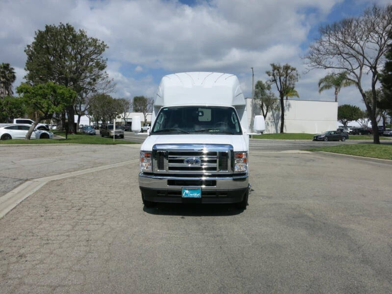 2024  Ford E-350