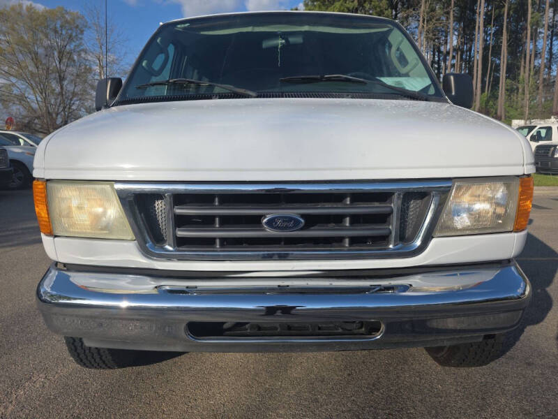 2006 Ford E-Series E-350 SD XLT
