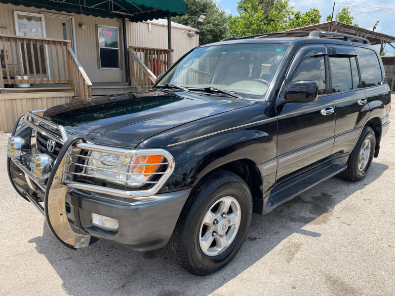 2000 Toyota Land Cruiser for sale at OASIS PARK & SELL in Spring TX