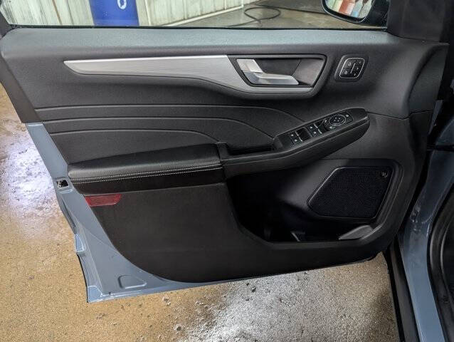 2023 Ford Escape Platinum