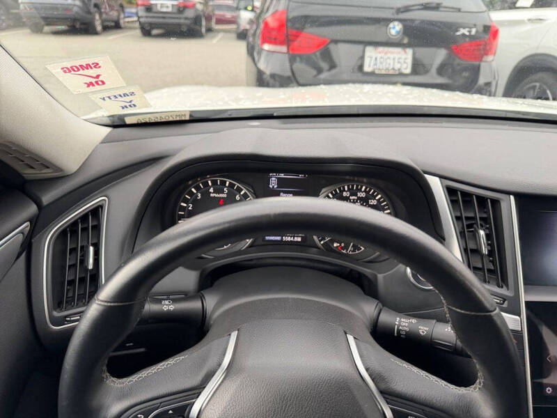 2021 Infiniti Q50 Luxe