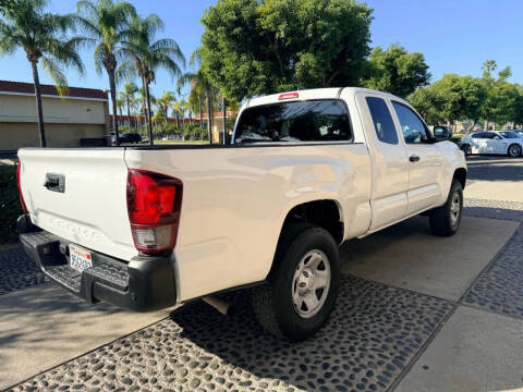 2019 Toyota Tacoma SR