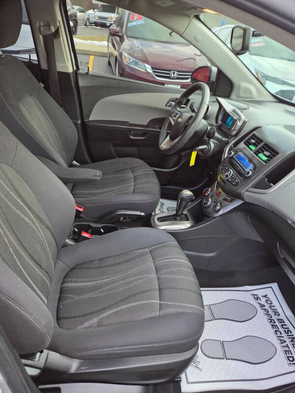 2015 Chevrolet Sonic LT Auto