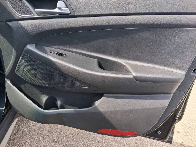 2017 Hyundai Tucson SE Plus