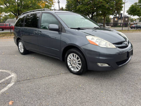 2009 Toyota Sienna XLE