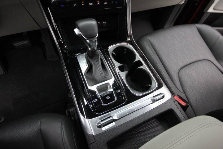 2022 Kia Carnival SX