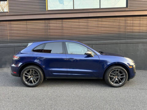 2024 Porsche Macan T