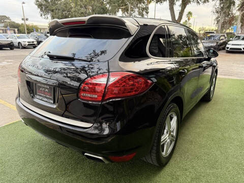 2014 Porsche Cayenne Platinum