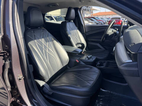 2022 Ford Mustang Mach-E Select