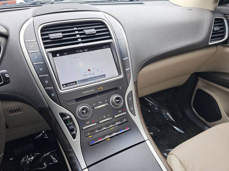 2019 Lincoln Nautilus Reserve
