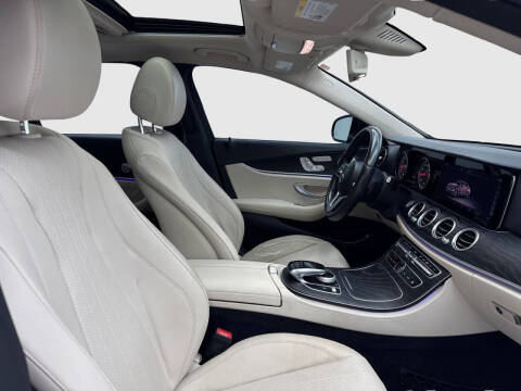 2019 Mercedes-Benz E-Class E 300
