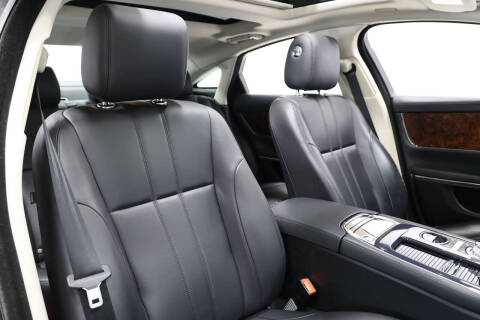2013 Jaguar XJ