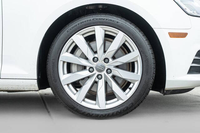 2017 Audi A4 2.0T quattro Premium