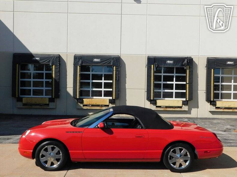 2002 Ford Thunderbird Deluxe