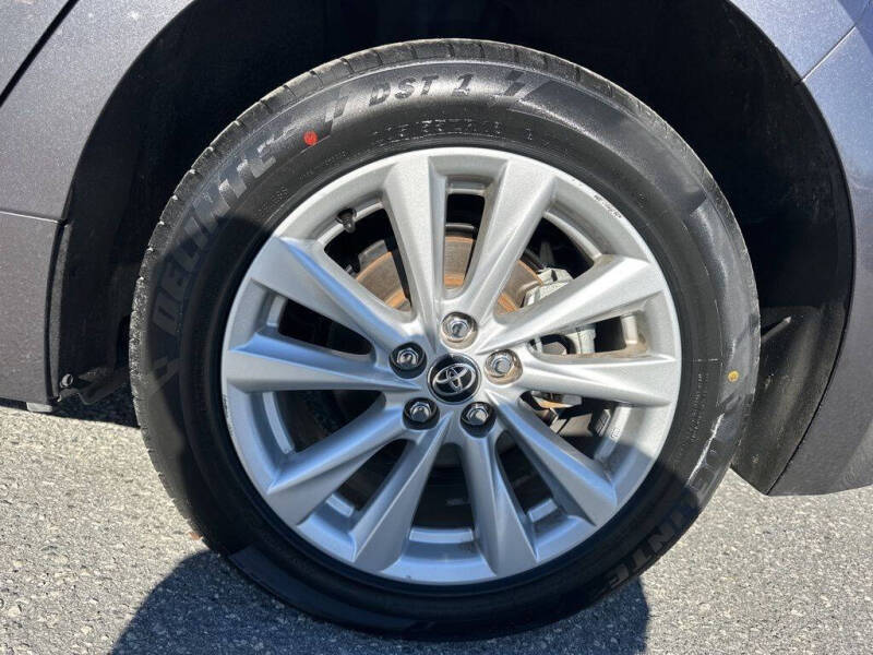 2025 Toyota Corolla Hatchback SE