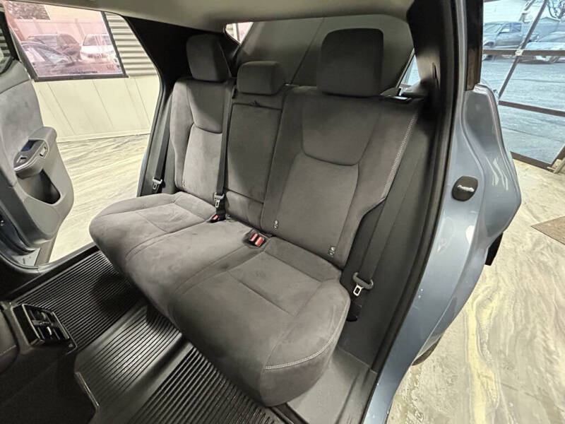 2023 Lexus RZ 450e Luxury