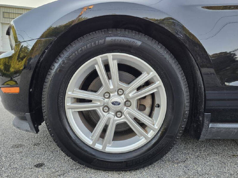 2012 Ford Mustang V6