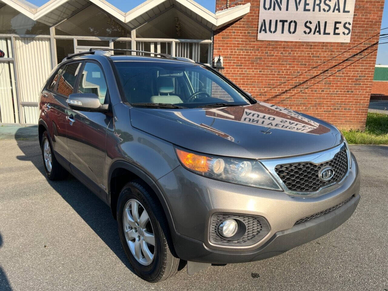 2012 Kia Sorento for sale at Universal Auto Sales LLC in Burlington, NC