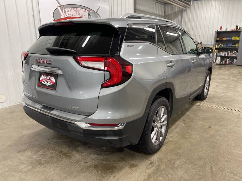 2024 GMC Terrain SLT