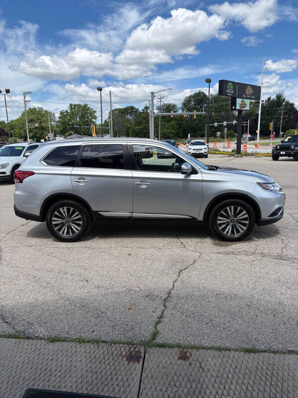 2020 Mitsubishi Outlander SEL