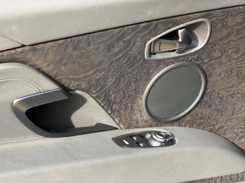 2023 Aston Martin DB11 Volante