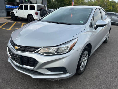 2018 Chevrolet Cruze for sale at K & B AUTO SALES LLC in Saint Louis MO