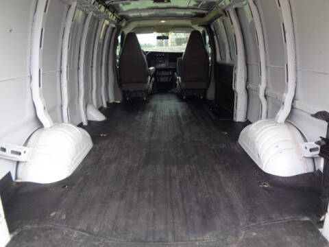 2023 GMC Savana 2500