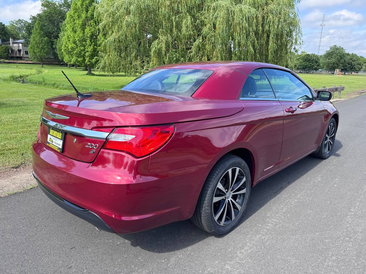 2014 Chrysler 200 26