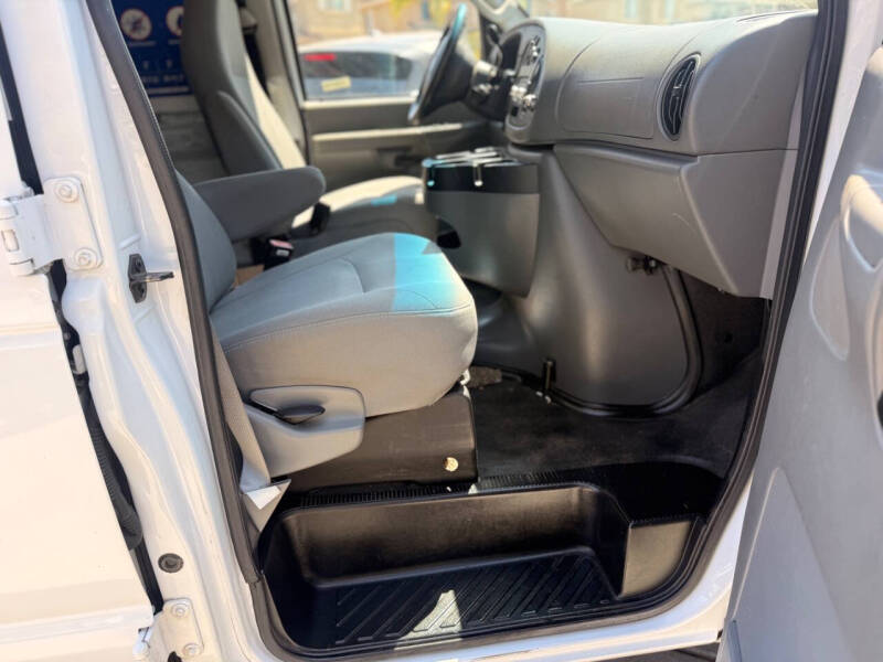 2006 Ford E-Series E-150